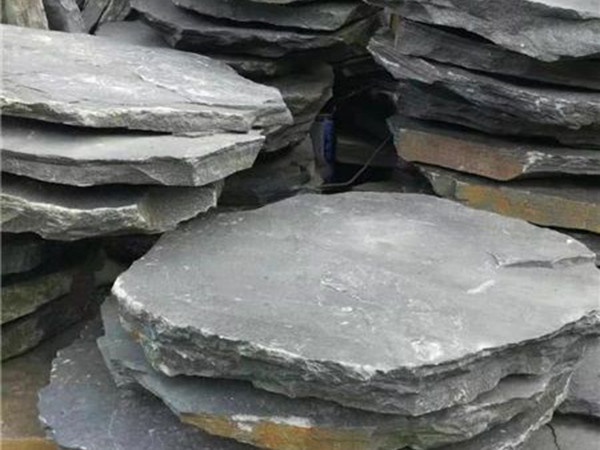 腳踏石